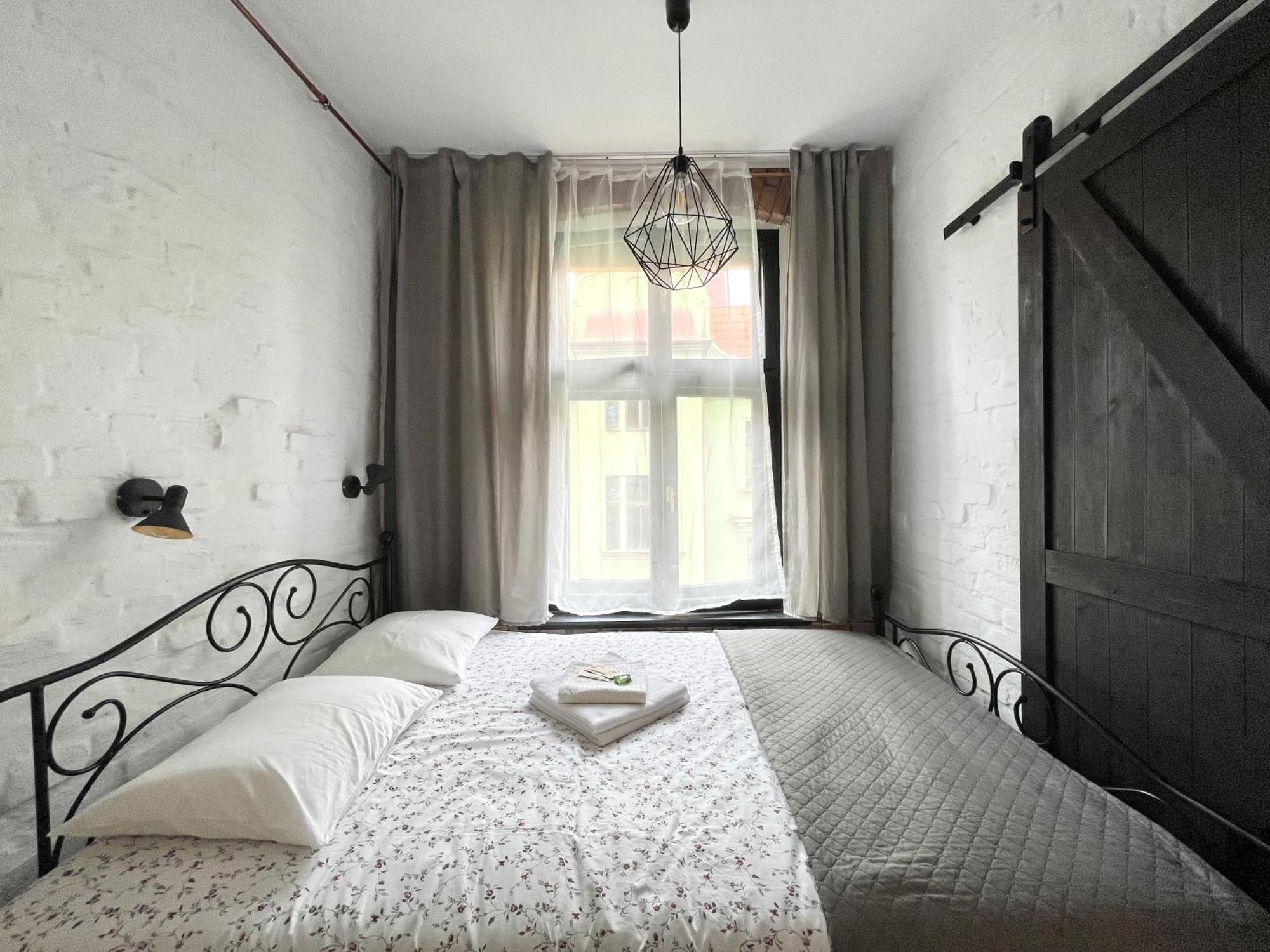 Copernicus Street Apartment - Broken Flowers And Twin Peaks Stary Toruń Zewnętrze zdjęcie